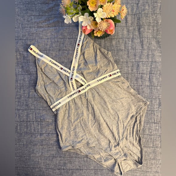 Tommy Hilfiger Tops - Vintage Tommy Hilfigure Logo Bodysuit